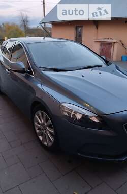 Хэтчбек Volvo V40 2012 в Львове