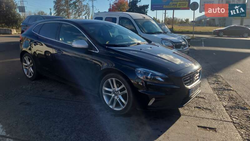 Хетчбек Volvo V40 2015 в Кривому Розі