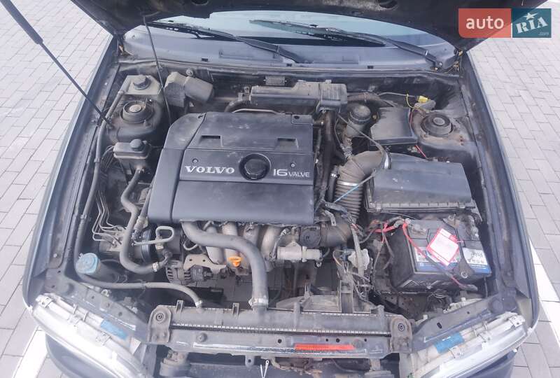 Универсал Volvo V40 1998 в Одессе