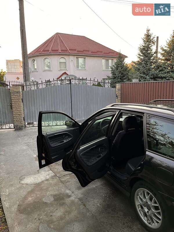 Универсал Volvo V40 2001 в Мироновке фото 7 Универсал Volvo V40 2001 в Мироновке