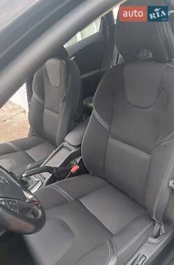 Хетчбек Volvo V40 2017 в Косові