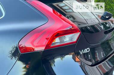 Хетчбек Volvo V40 2013 в Стрию