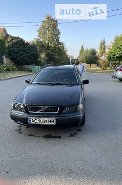 Універсал Volvo V40 1998 в Луцьку