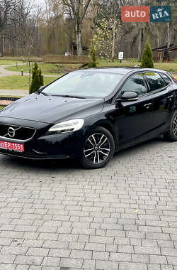 Хэтчбек Volvo V40 2017 в Луцке