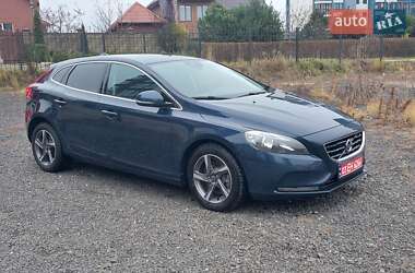 Хетчбек Volvo V40 2014 в Луцьку