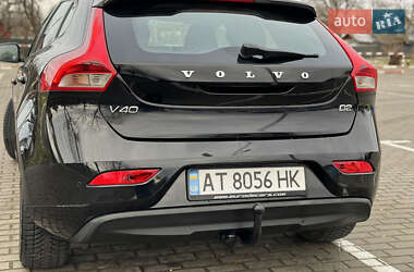 Хэтчбек Volvo V40 2013 в 