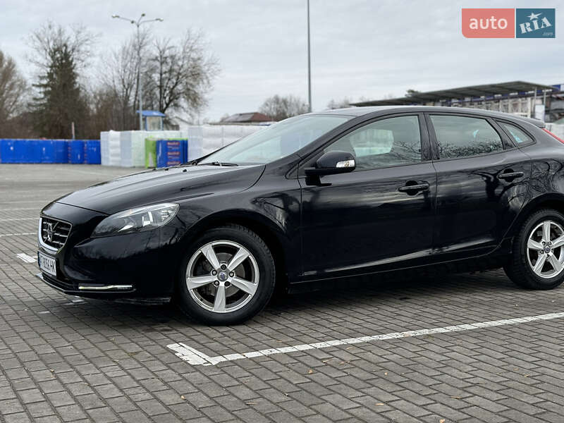 Хэтчбек Volvo V40 2013 в Коломые
