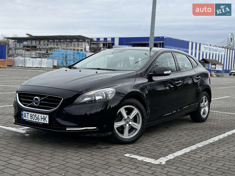 Хэтчбек Volvo V40 2013 в Коломые