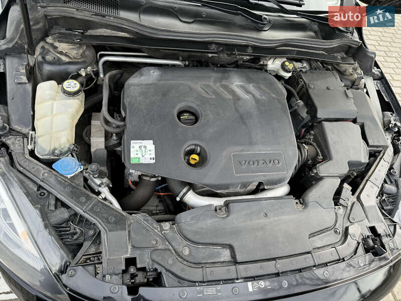 Хэтчбек Volvo V40 2013 в Коломые