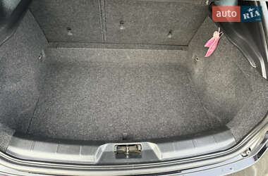 Хэтчбек Volvo V40 2013 в 