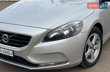 Хетчбек Volvo V40 2012 в Трускавці