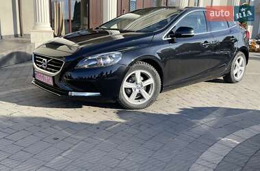 Хэтчбек Volvo V40 2014 в Стрые