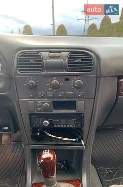 Универсал Volvo V40 2001 в 