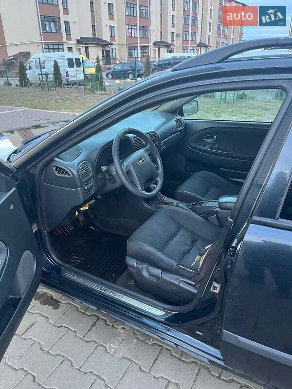 Универсал Volvo V40 2000 в Ковеле