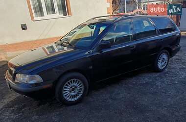 Универсал Volvo V40 1999 в Снятине