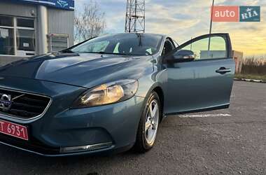 Хэтчбек Volvo V40 2013 в Радивилове