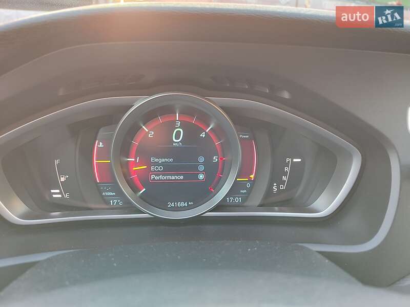 Хетчбек Volvo V40 2012 в Києві