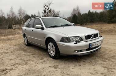 Универсал Volvo V40 2003 в 