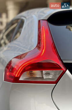 Хетчбек Volvo V40 2013 в Києві