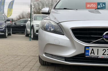 Хэтчбек Volvo V40 2014 в 