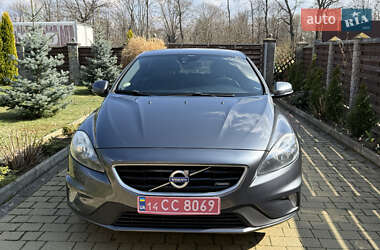 Хэтчбек Volvo V40 2013 в 