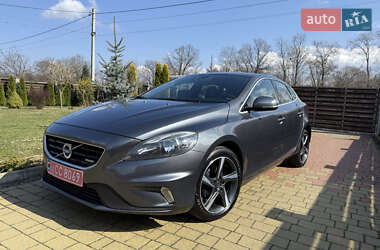 Хэтчбек Volvo V40 2013 в 