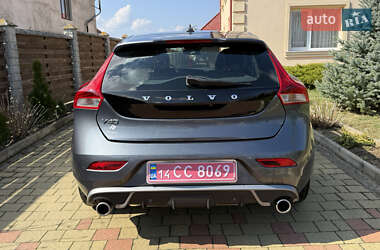 Хэтчбек Volvo V40 2013 в 