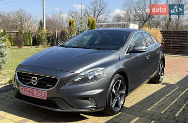 Хэтчбек Volvo V40 2013 в 