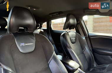 Хэтчбек Volvo V40 2013 в 
