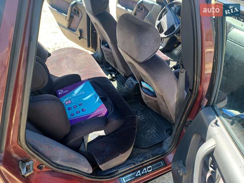 Універсал Volvo V40 1996 в Старому Самборі