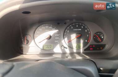 Универсал Volvo V40 2003 в 