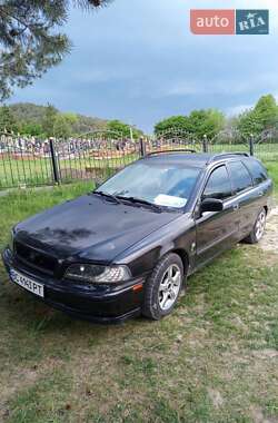 Универсал Volvo V40 1999 в Львове