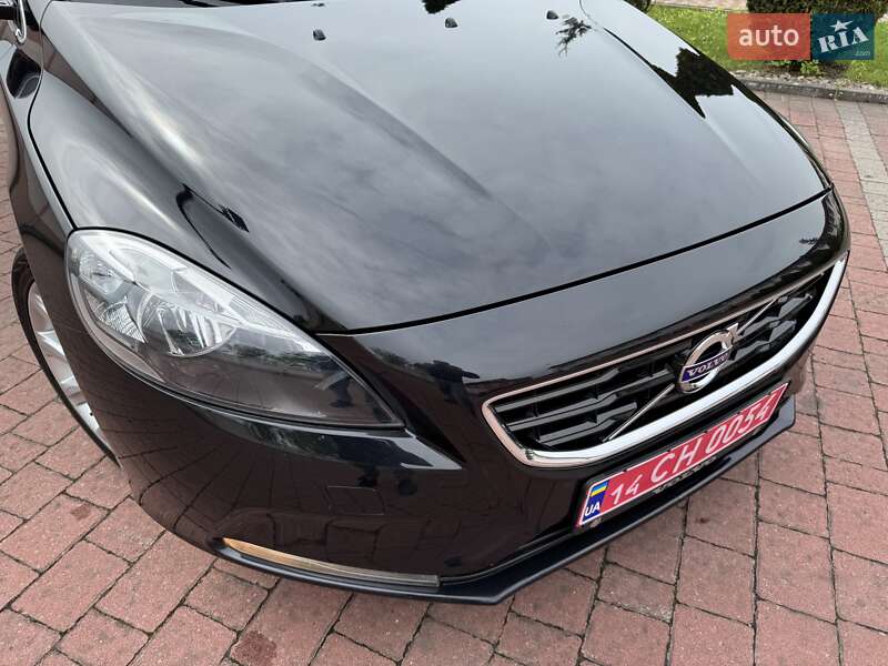 Хетчбек Volvo V40 2013 в Стрию