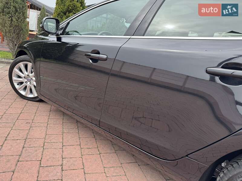 Хетчбек Volvo V40 2013 в Стрию