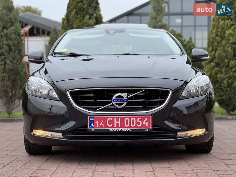 Хетчбек Volvo V40 2013 в Стрию