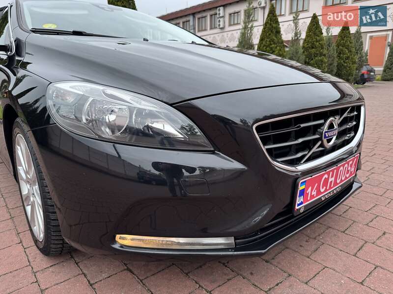 Хетчбек Volvo V40 2013 в Стрию