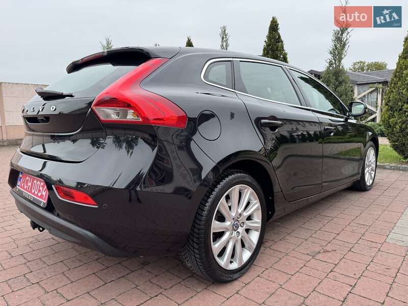Хетчбек Volvo V40 2013 в Стрию