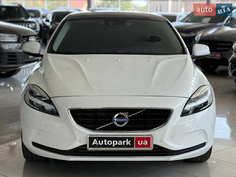 Хэтчбек Volvo V40 2018 в Одессе