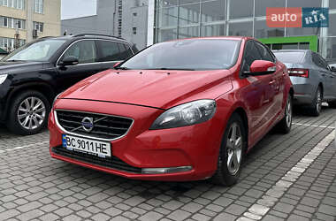 Хэтчбек Volvo V40 2013 в Львове