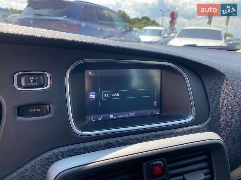 Хэтчбек Volvo V40 2013 в Львове фото 16 Хэтчбек Volvo V40 2013 в Львове