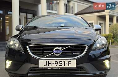 Хэтчбек Volvo V40 2013 в 
