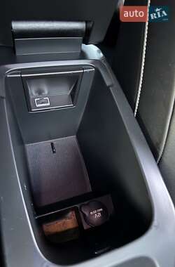 Хэтчбек Volvo V40 2013 в 