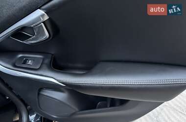 Хэтчбек Volvo V40 2013 в 