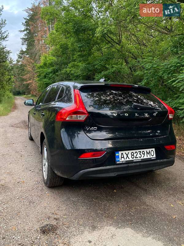 Хэтчбек Volvo V40 2014 в Харькове