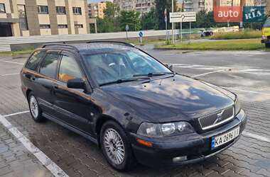 Универсал Volvo V40 2001 в 