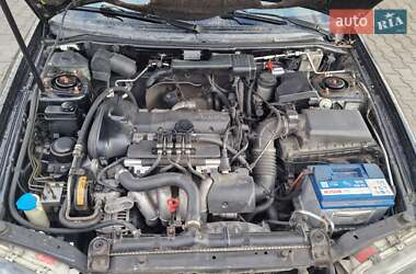 Универсал Volvo V40 2001 в 