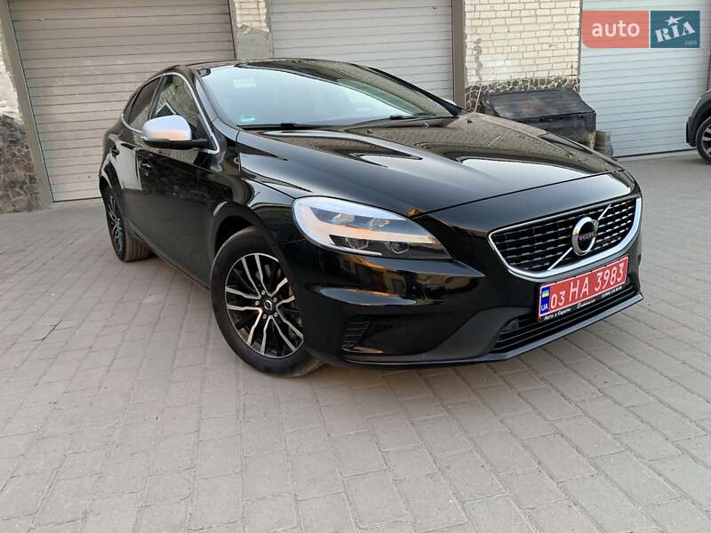 Хетчбек Volvo V40 2019 в Бродах