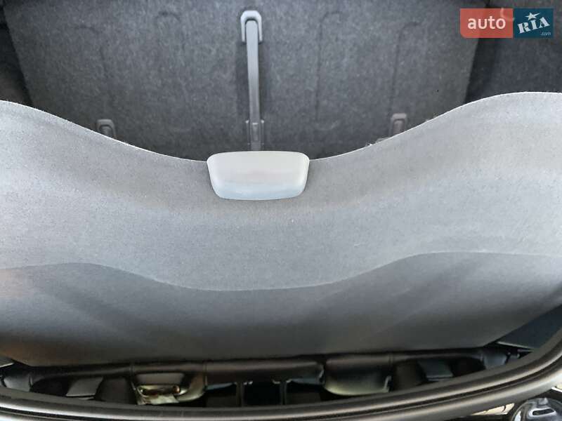 Хетчбек Volvo V40 2019 в Бродах