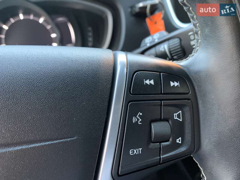 Хетчбек Volvo V40 2019 в Бродах