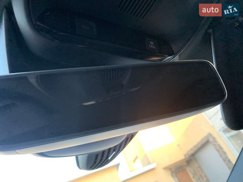 Хетчбек Volvo V40 2019 в Бродах